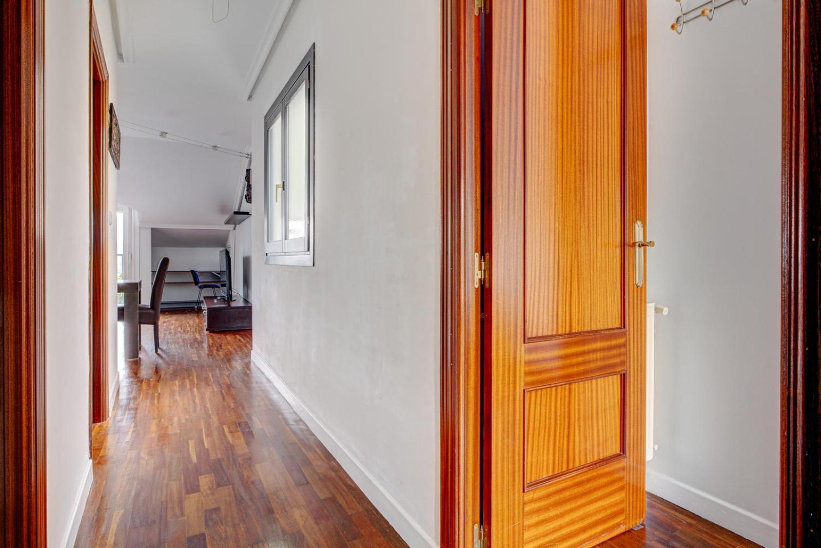 Luminoso Atico Con Terraza, Irun, Parking, 4Pax Apartment Exterior photo