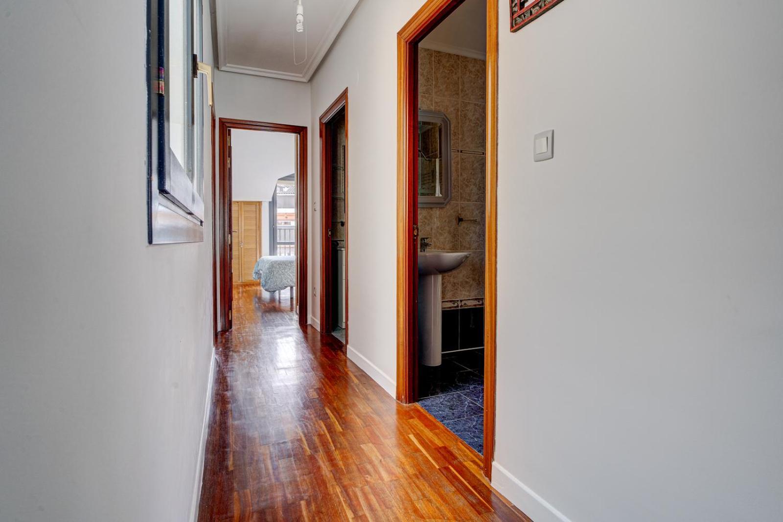 Luminoso Atico Con Terraza, Irun, Parking, 4Pax Apartment Exterior photo